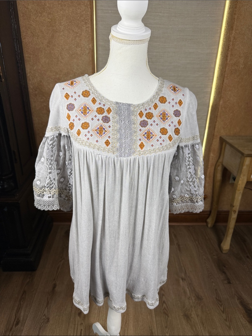 POL Embroidered Boho Babydoll Tunic Light Grey